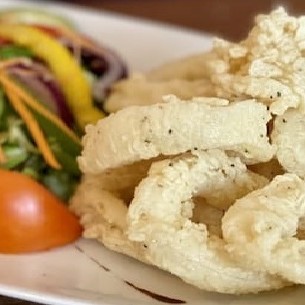 Calamari with salad